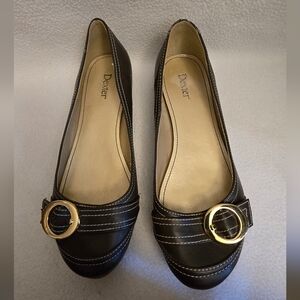 Dexter Women's Brown Flats with Gold Buckle. 6.5